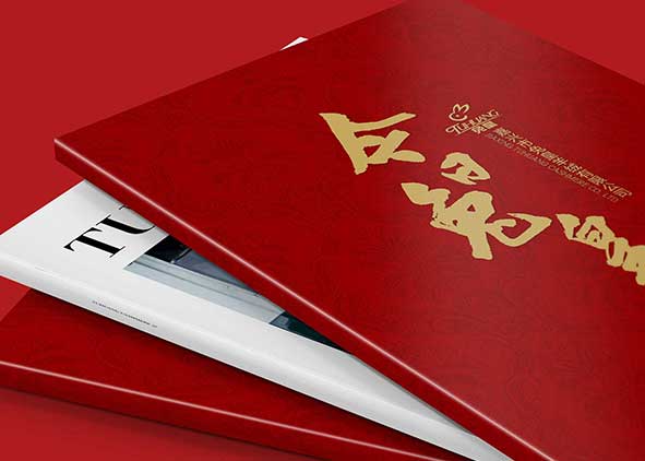 設(shè)計服裝畫冊有什么原則？