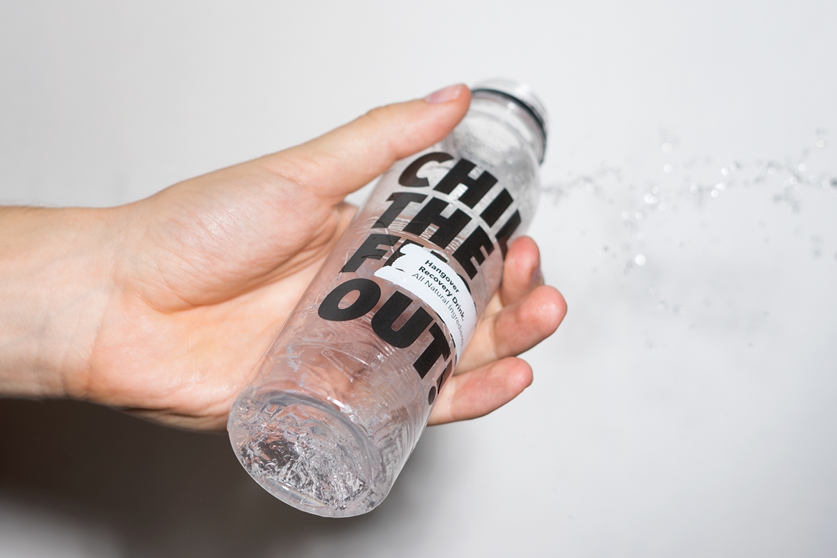 還在為喝酒頭暈而煩惱嗎？全新醒酒飲料產(chǎn)品及其品牌包裝設(shè)計。